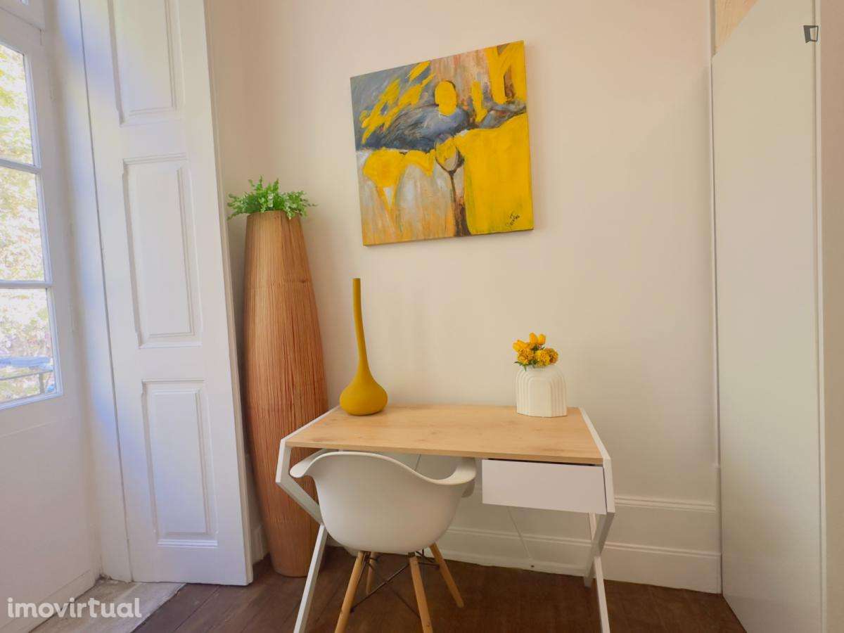 Quarto - localizado em Alta Universitária Coimbra - Grande imagem: 4/14