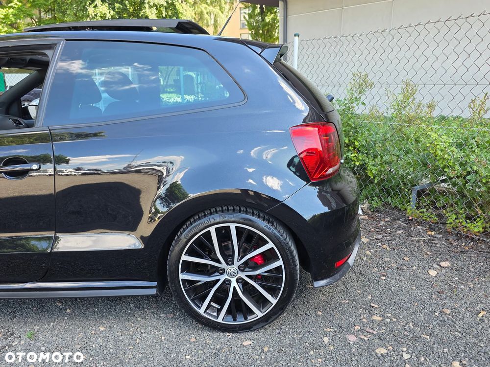 Volkswagen Polo - 9