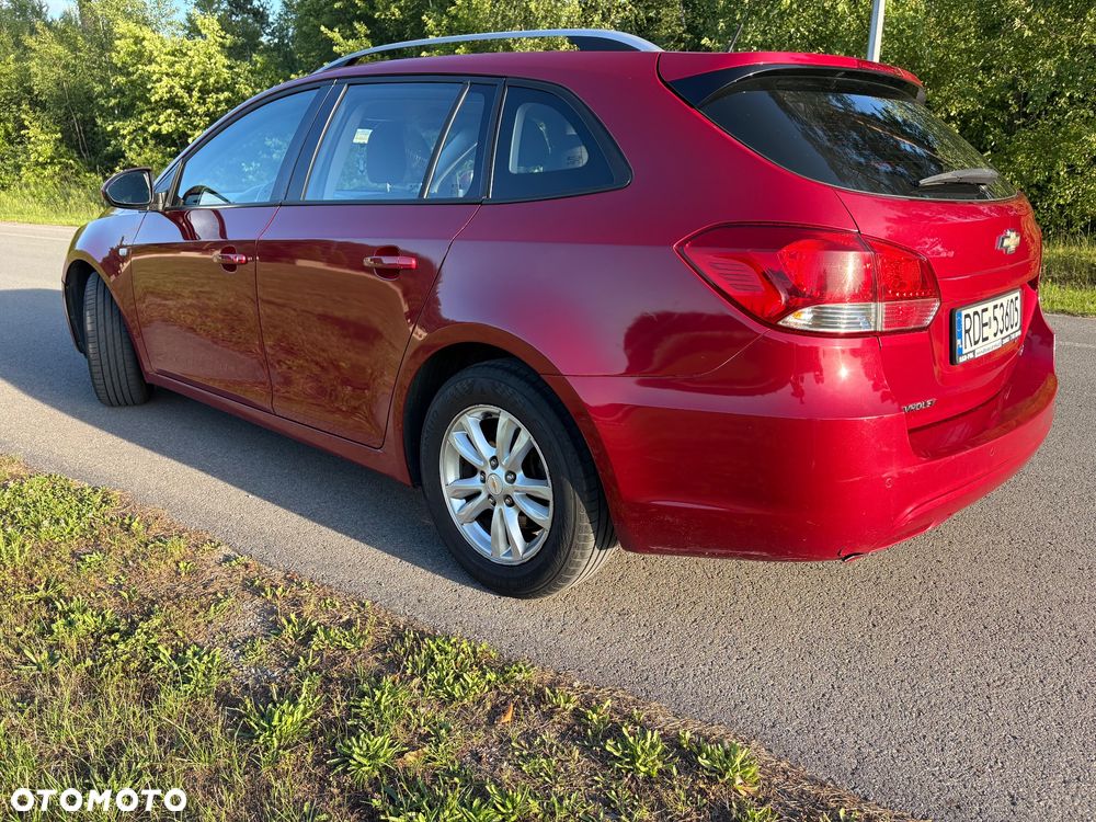 Chevrolet Cruze 1.7 D LT+ Premium - 4