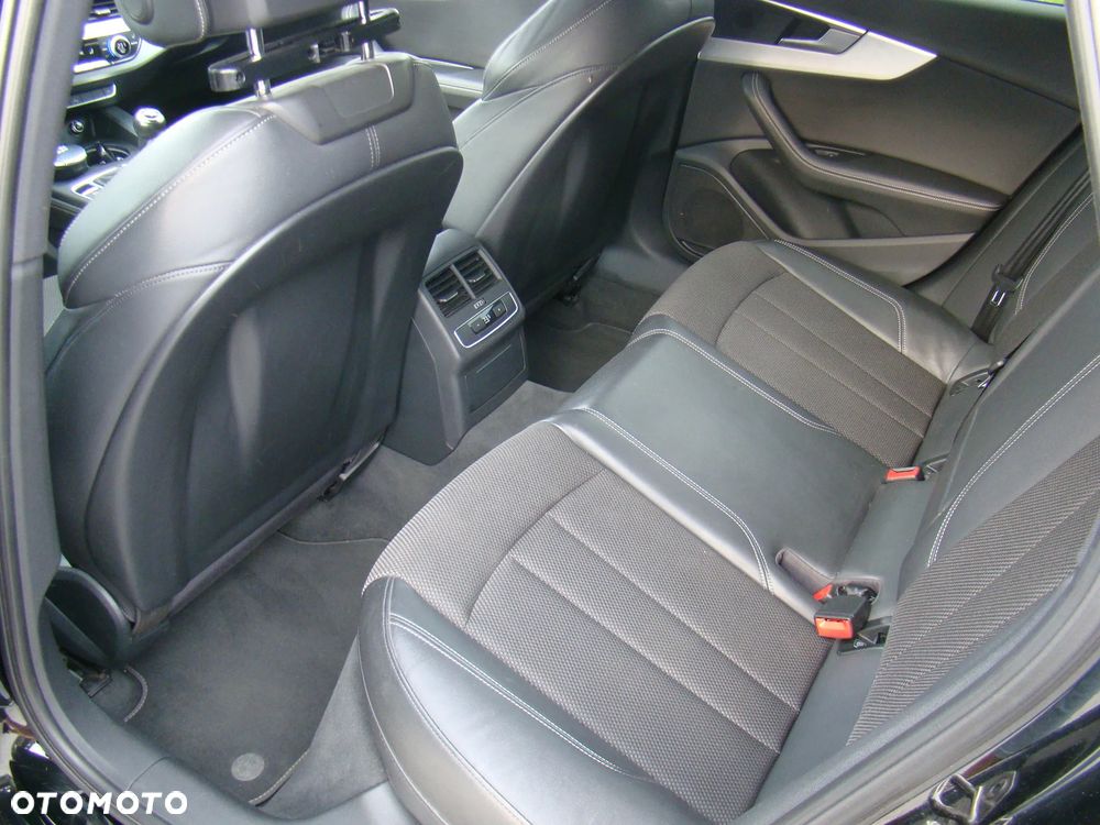 Audi A4 Avant 2.0 TFSI ultra design - 30
