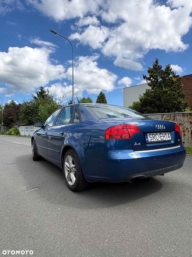 Audi A4 Limousine 1.6 - 4