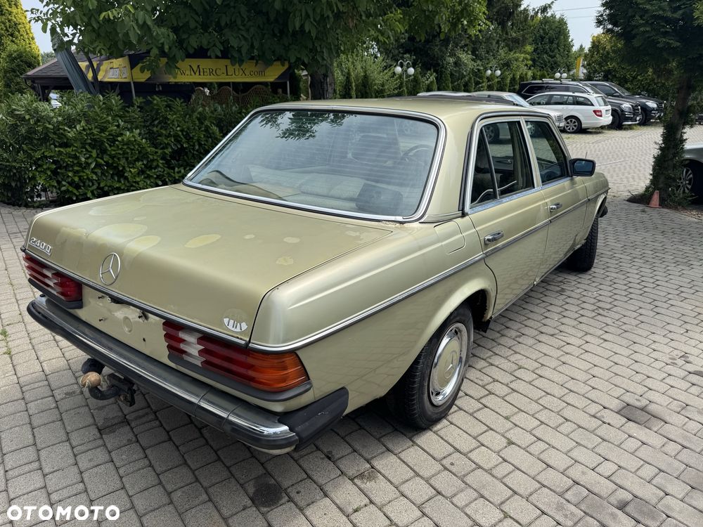 Mercedes-Benz W123 - 3