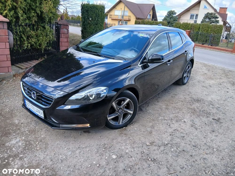 Volvo V40 D2 - 9