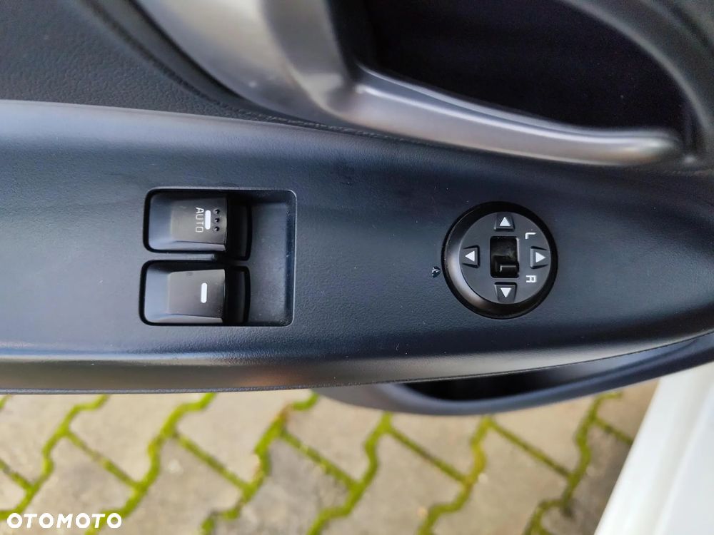 Kia Rio 1.4 M - 18