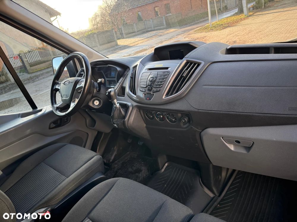 Ford Transit - 22