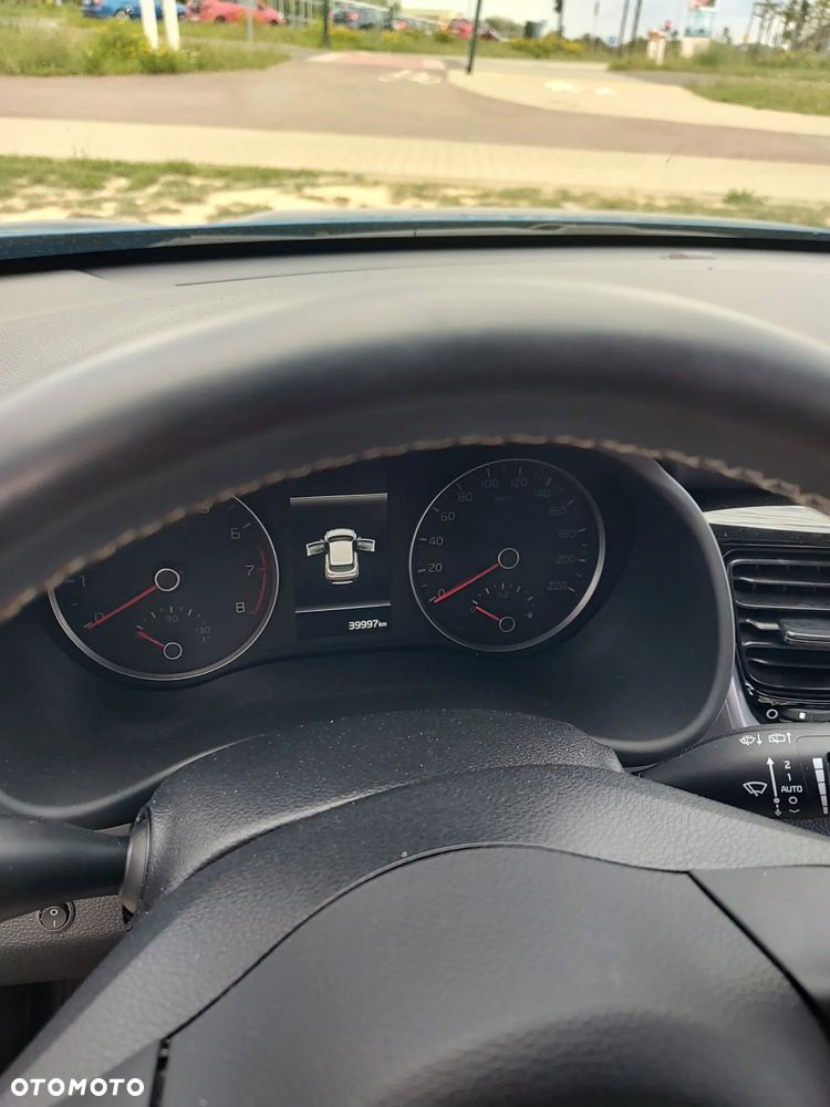 Kia Stonic 1.2 L - 5