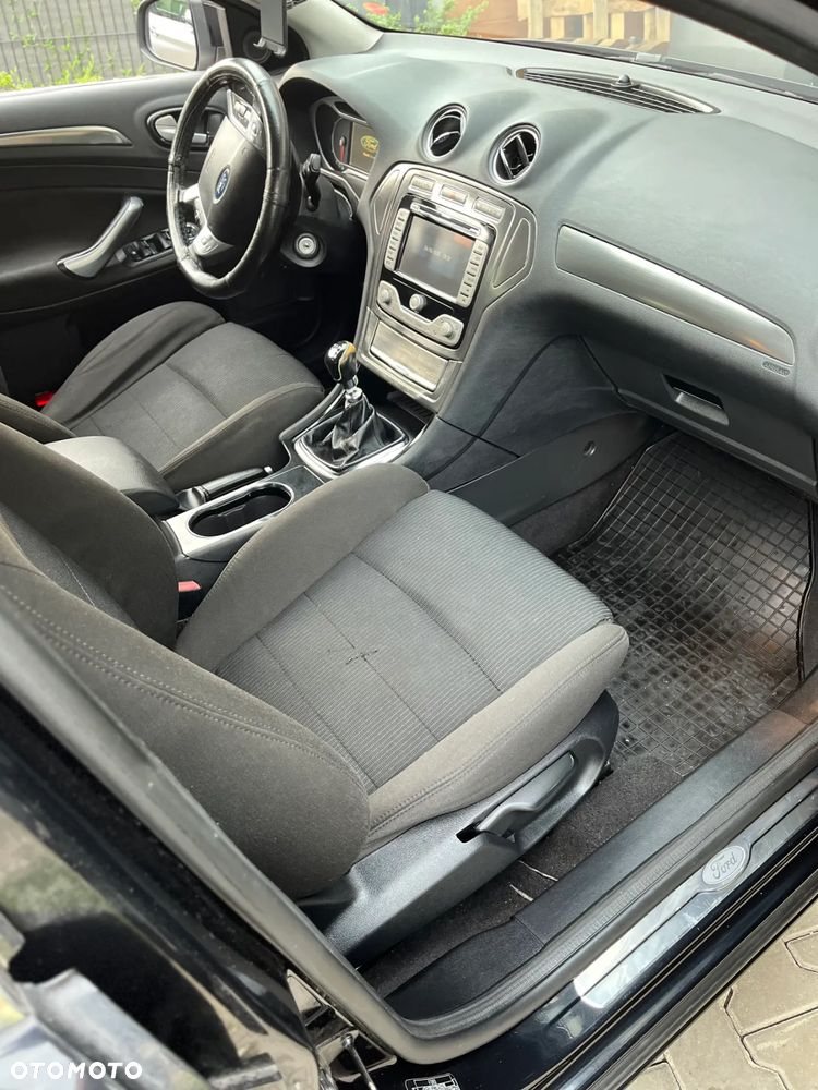 Ford Mondeo 2.0 TDCi Titanium - 10