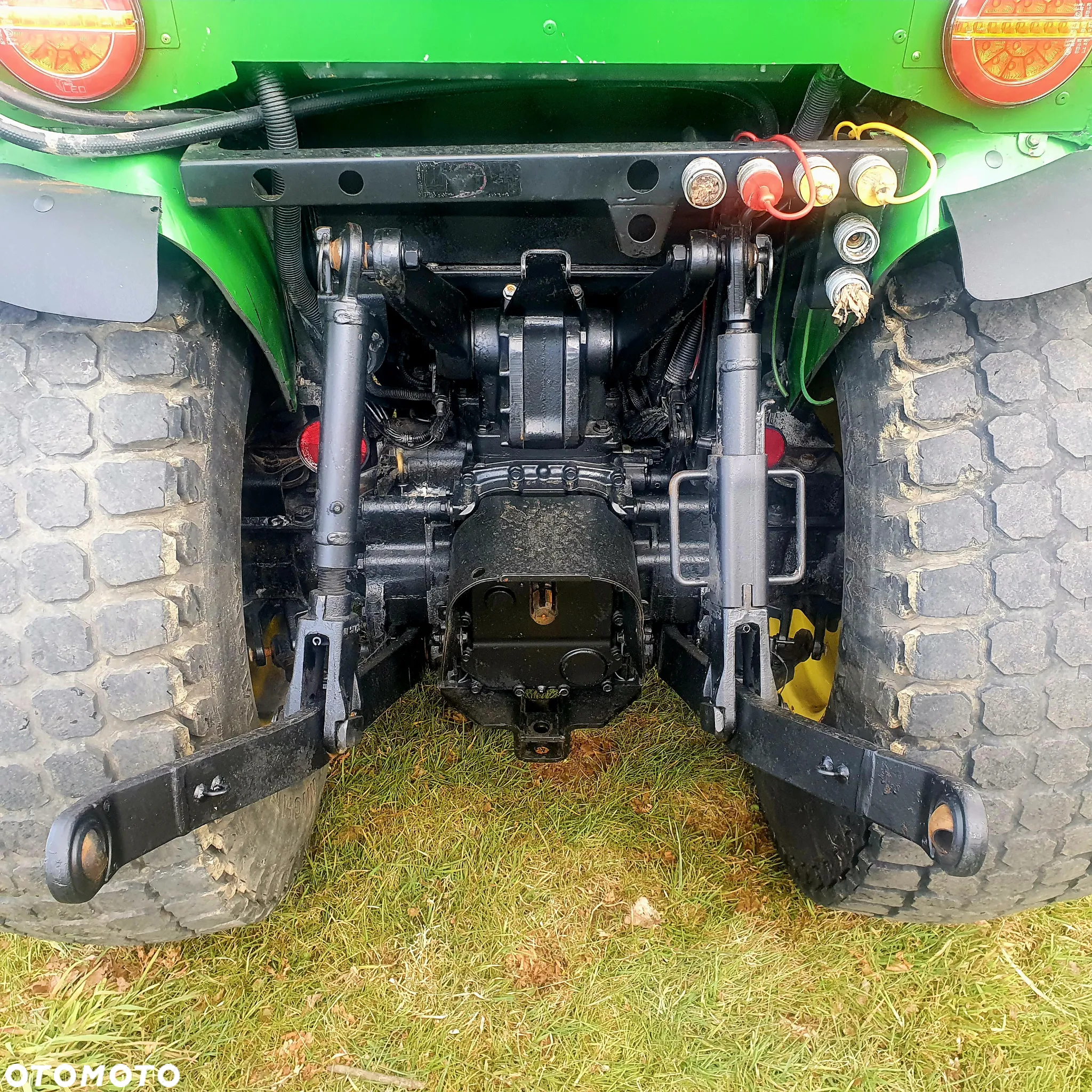 John Deere 3520 - 7