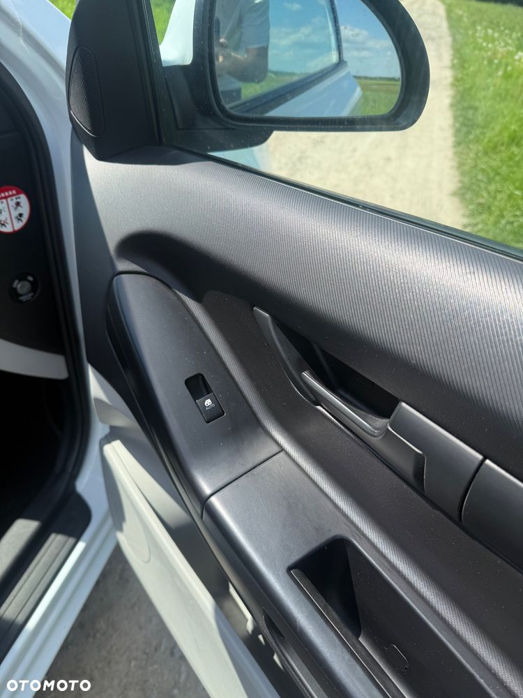 Kia Ceed 1.6 L - 15