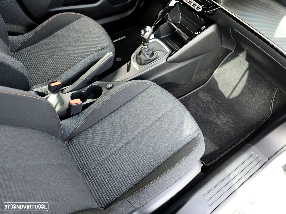 Peugeot 2008 1.2 PureTech Style - 30