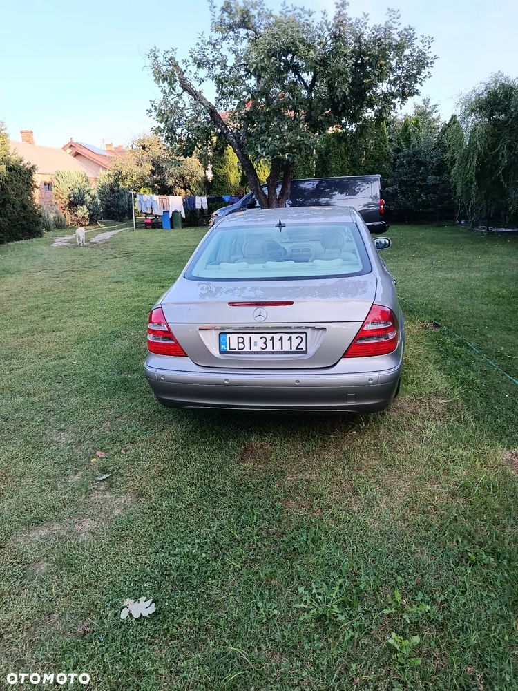Mercedes-Benz Klasa E - 17