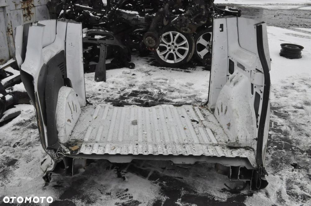 MERCEDES CITAN W415 PAS BŁOTNIK CAŁY TYŁ DUPA - 5