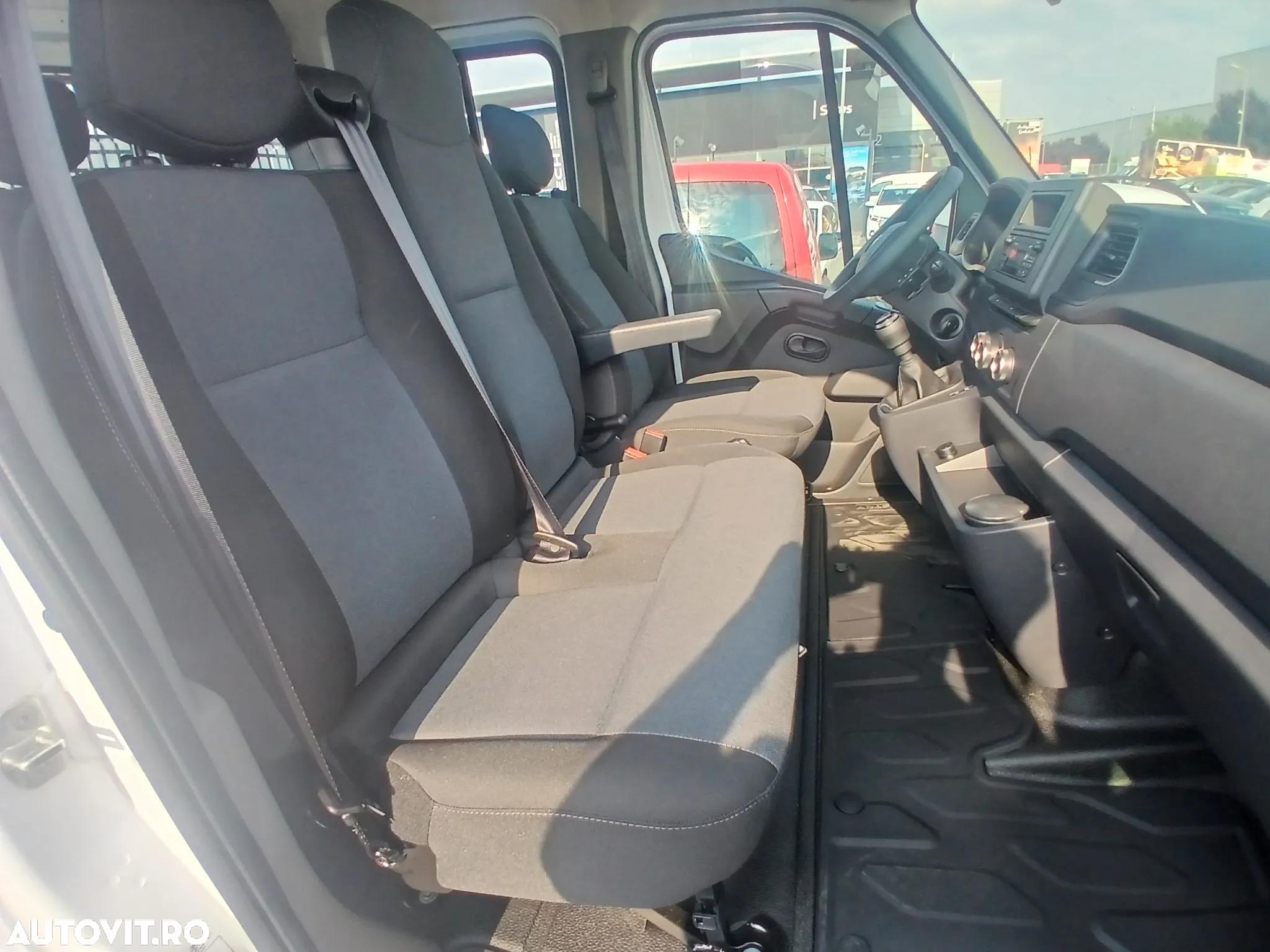 Renault Sasiu Cabina Dubla 6+1 locuri Tractiune 3.5T - 14