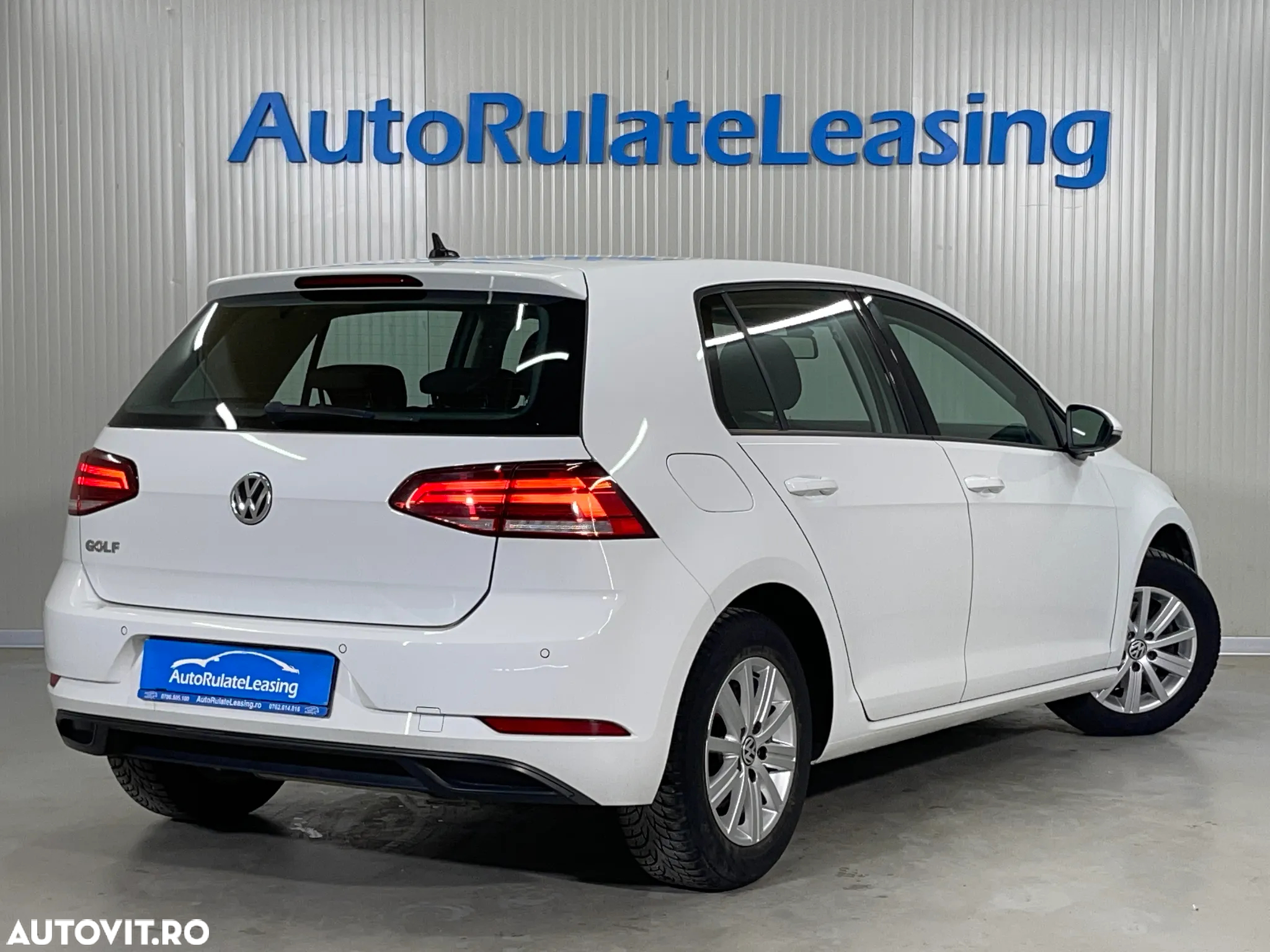 Volkswagen Golf 1.6 TDI Trendline - 3