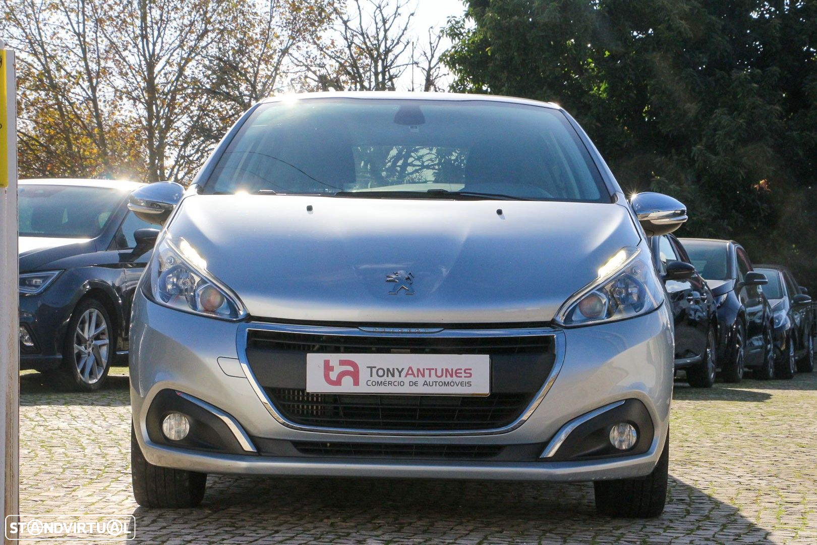 Peugeot 208 1.6 BlueHDi Style - 9