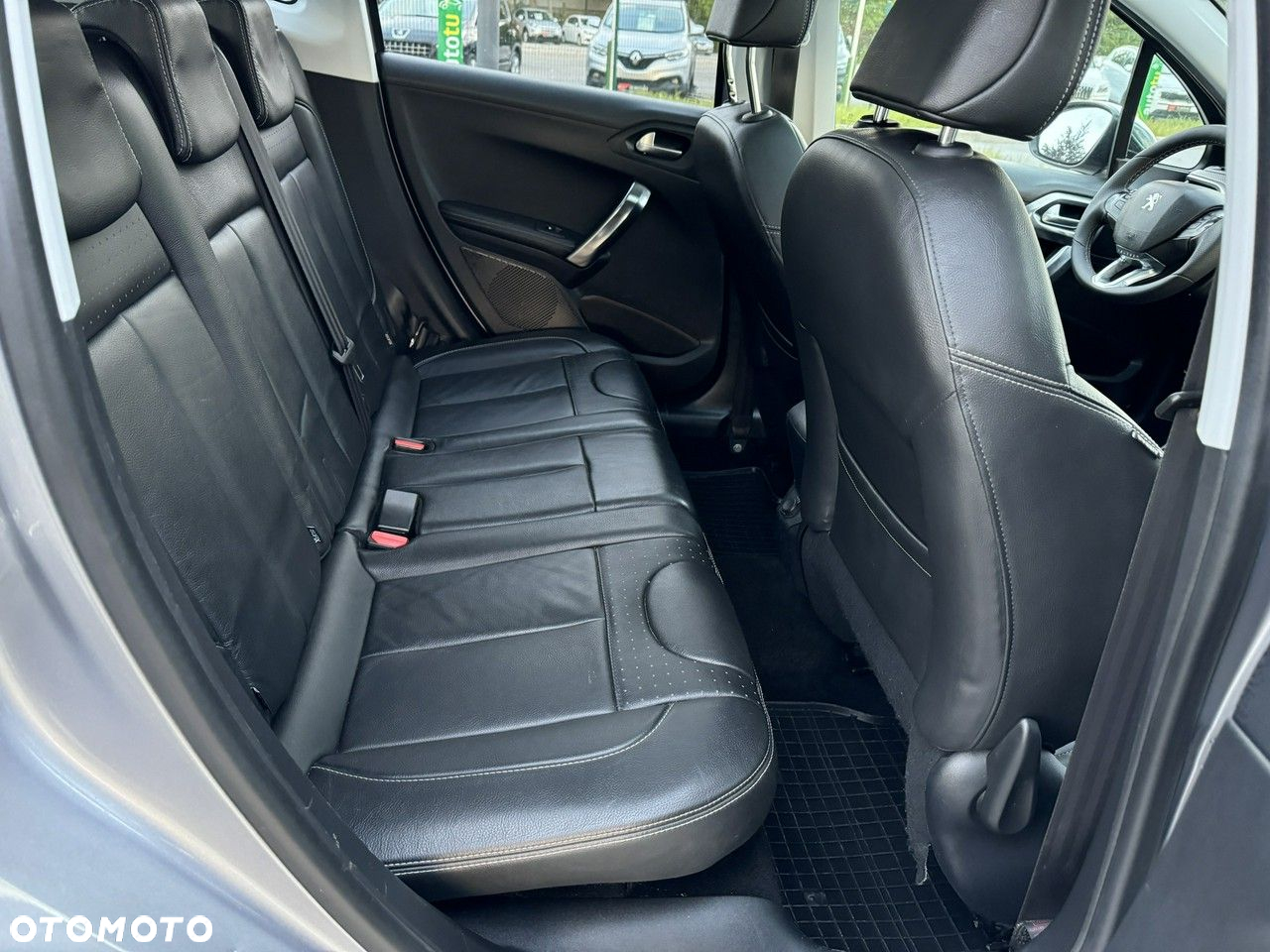 Peugeot 2008 - 30