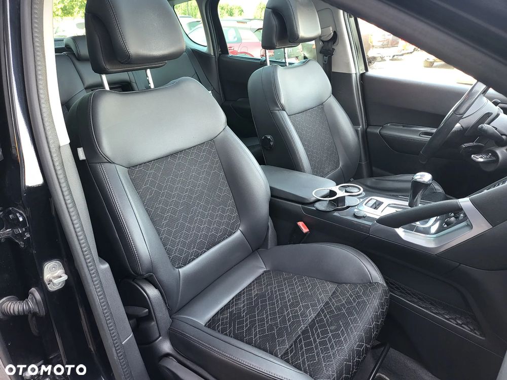 Peugeot 3008 e-HDi 115 ETG6 Stop&Start Business-Line - 4