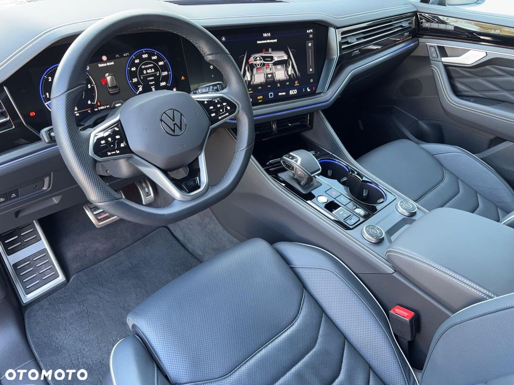 Volkswagen Touareg - 14