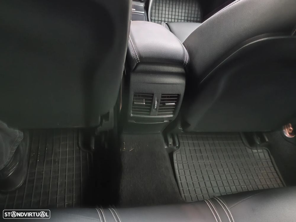 Mercedes-Benz GLA 220 d 7G-DCT AMG Line - 35