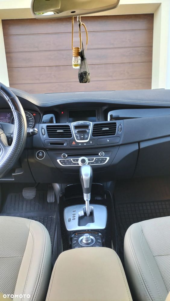 Renault Laguna 2.0 dCi Initiale - 12