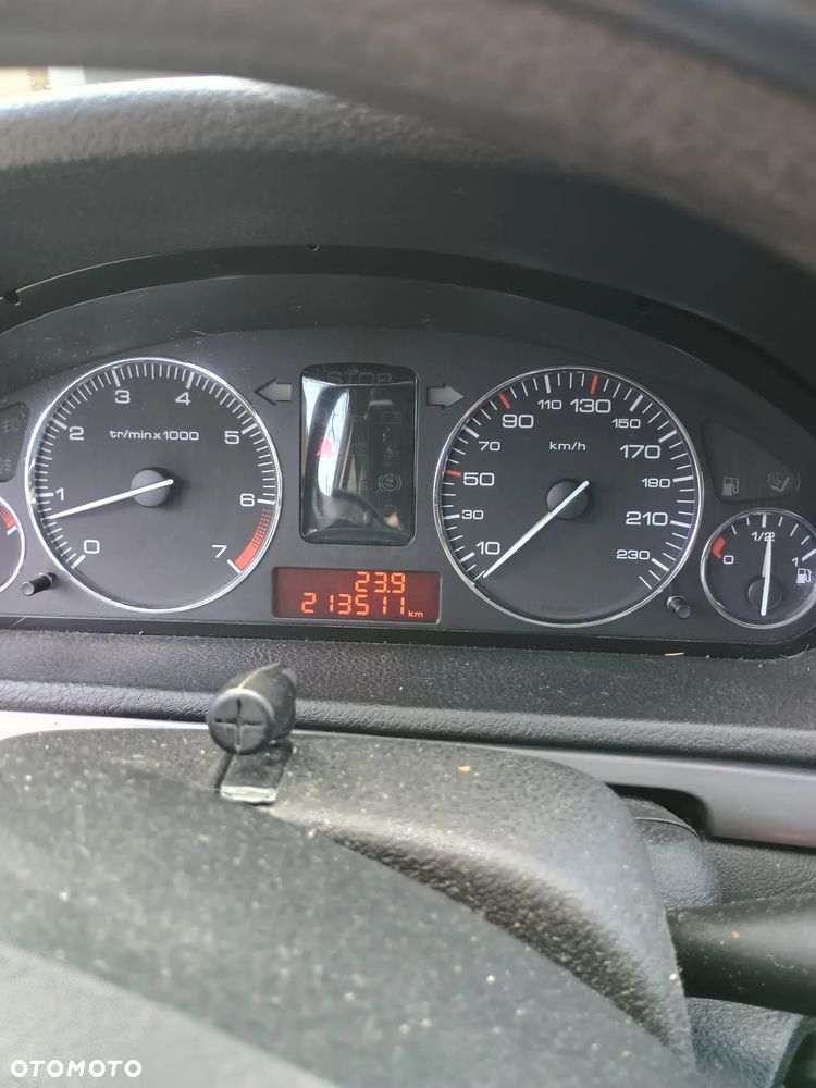 Peugeot 407 - 3