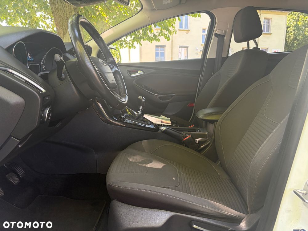 Ford Focus 1.5 EcoBoost STart-Stopp-System TITANIUM - 27