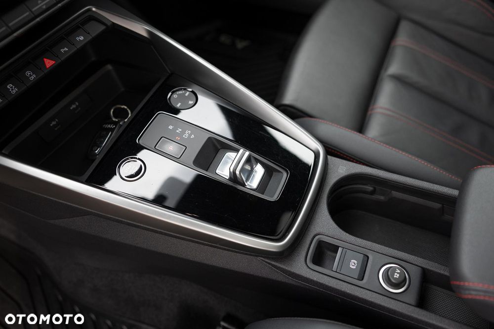 Audi A3 Sportback 40 TDI quattro S tronic S line - 26