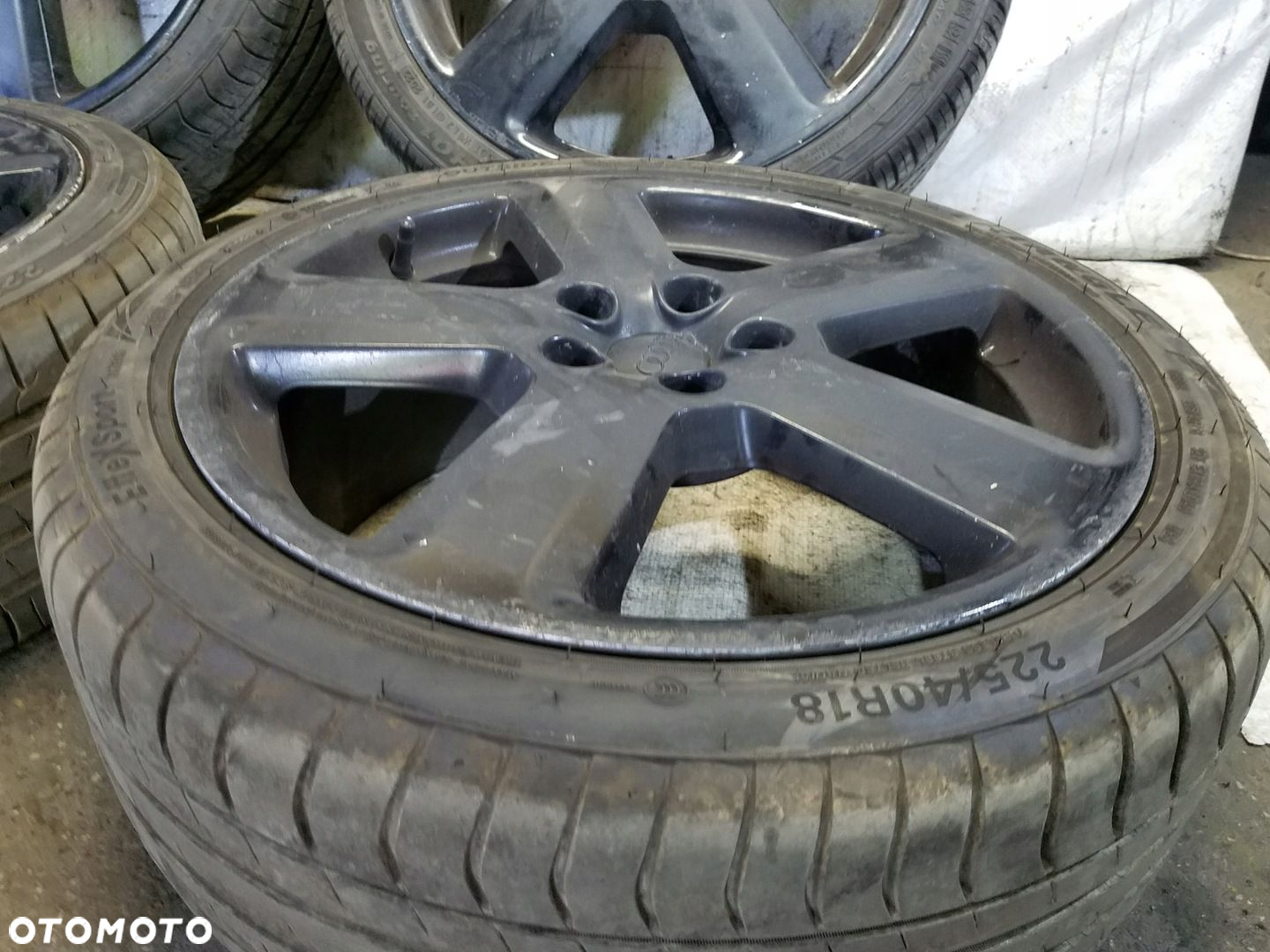 FELGI ALUMINIOWE ALUFELGI AUDI A3 8P R18 18 - 9