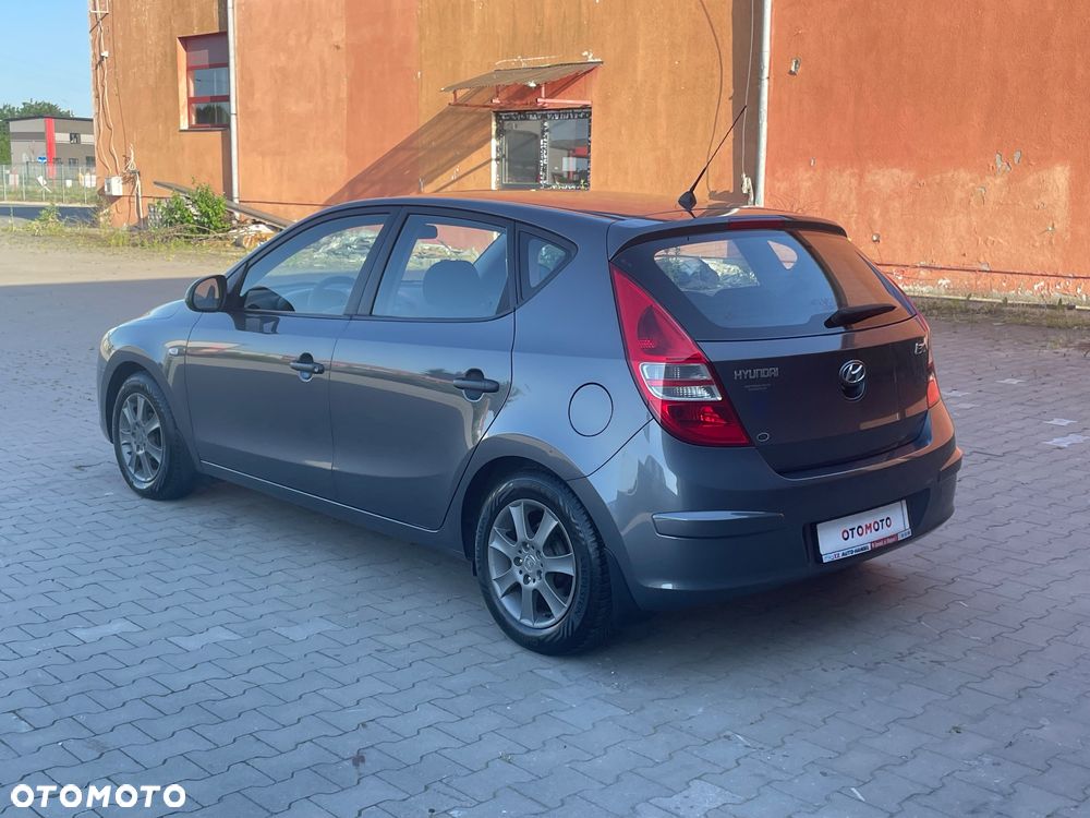 Hyundai i30 1.4 Comfort - 36