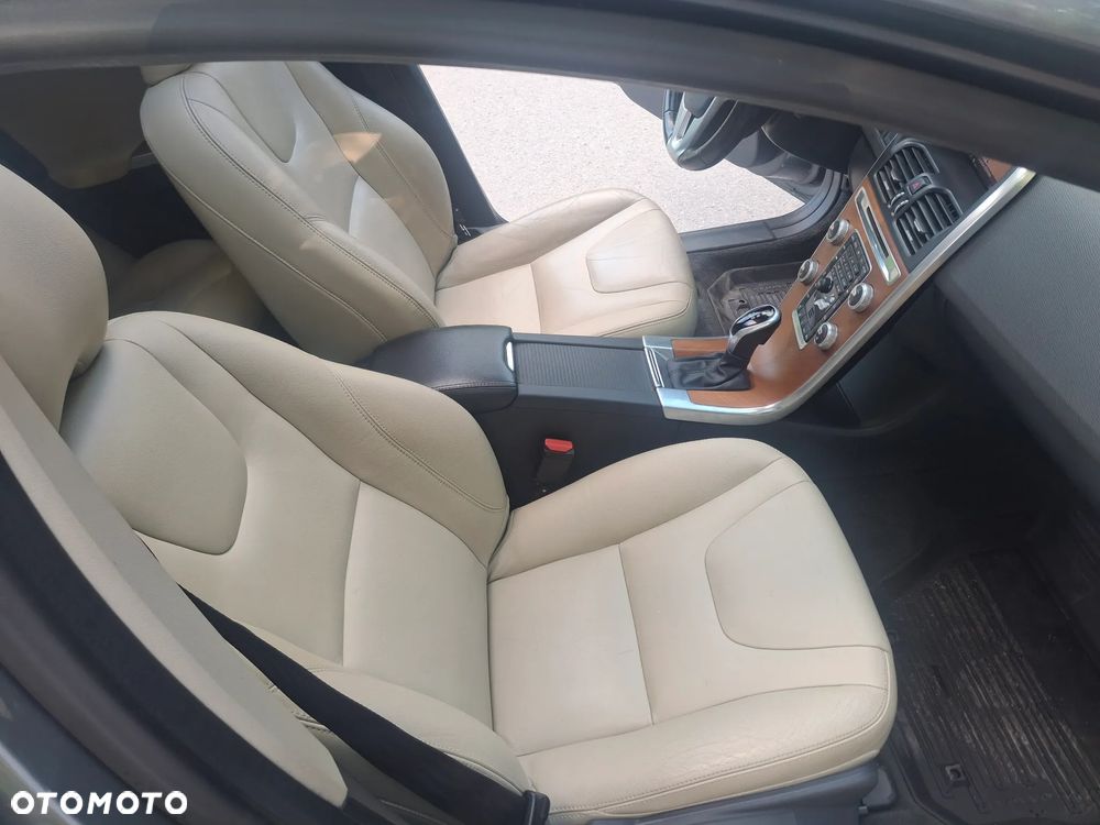Volvo XC 60 T6 AWD Geartronic Linje Inscription - 16