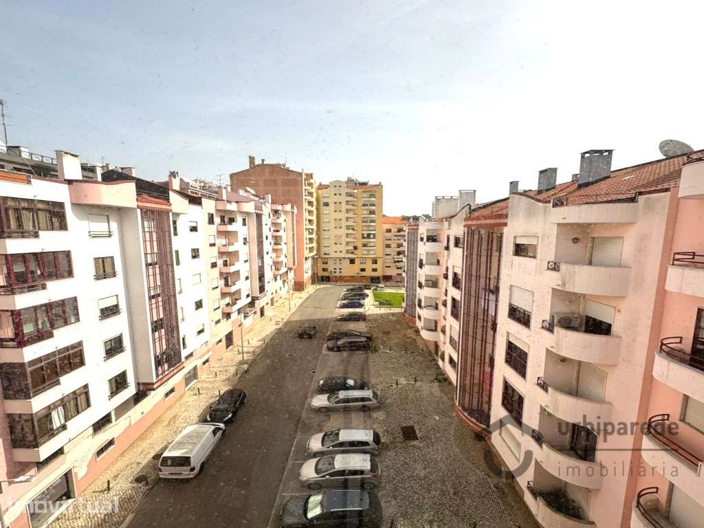 Apartamento T2+1 Duplex, c/ parqueamento, Ramada Caneças. - Grande imagem: 4/24