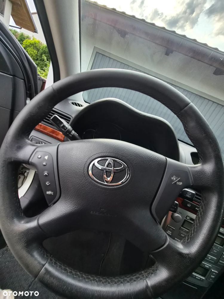 Toyota Avensis 2.0 VVT-i Sol - 29