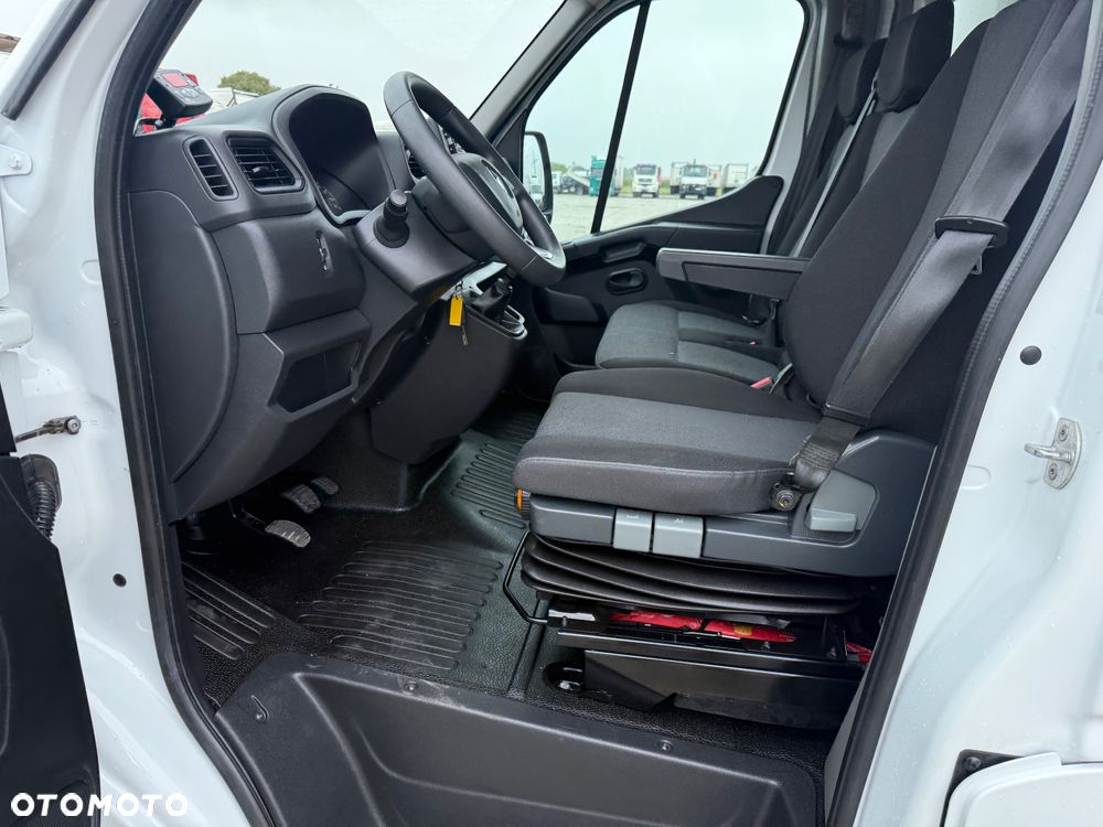 Renault MASTER 145 / CHŁODNIA / WTYKA 220V / NOWY MODEL / FRANCJI / STAN BDB / / / - 31