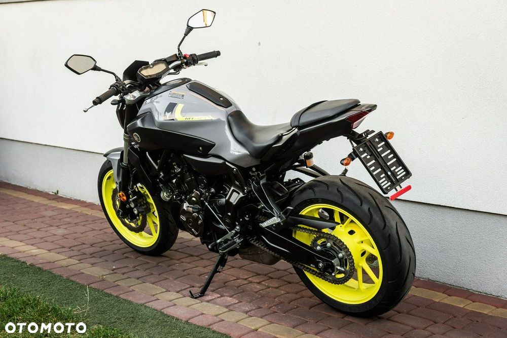 Yamaha MT - 4