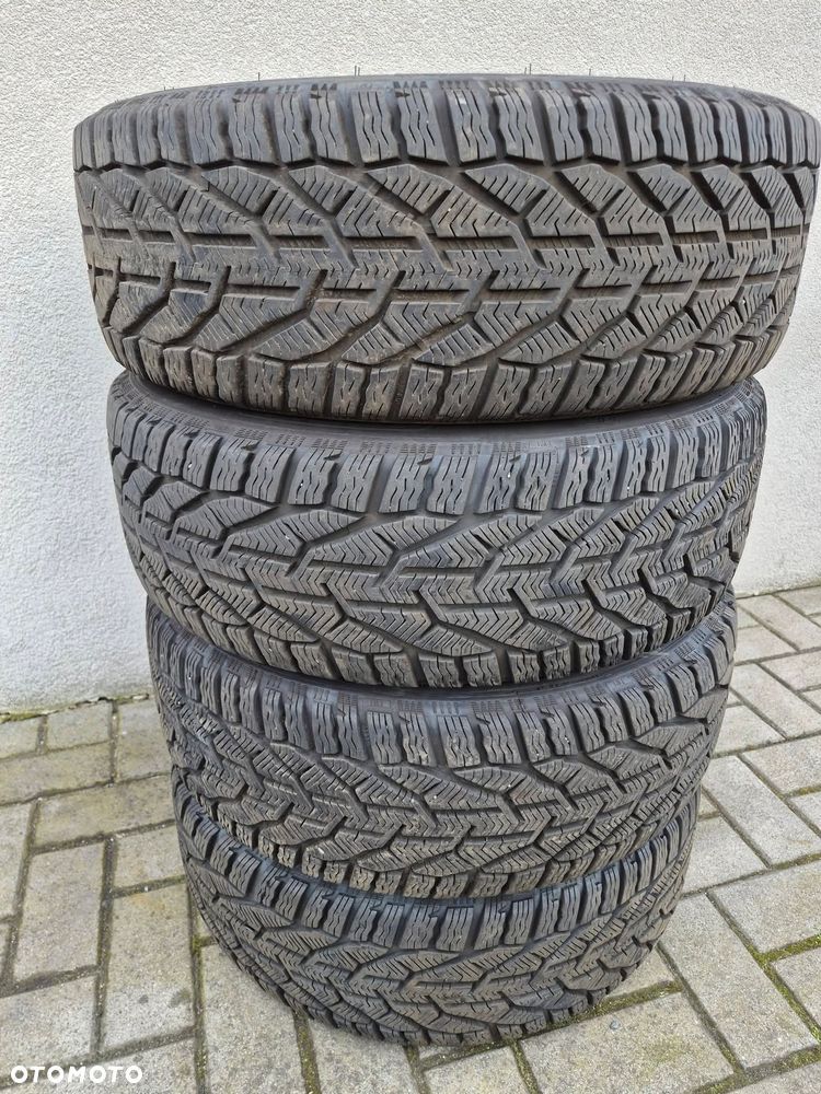 BMW Seria 3 318d - 28