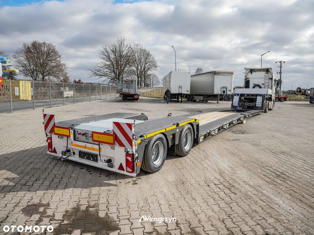 MAX Trailer 2 osiowy tiefbett, lowbed, zawieszenie pneumatyczne - 11