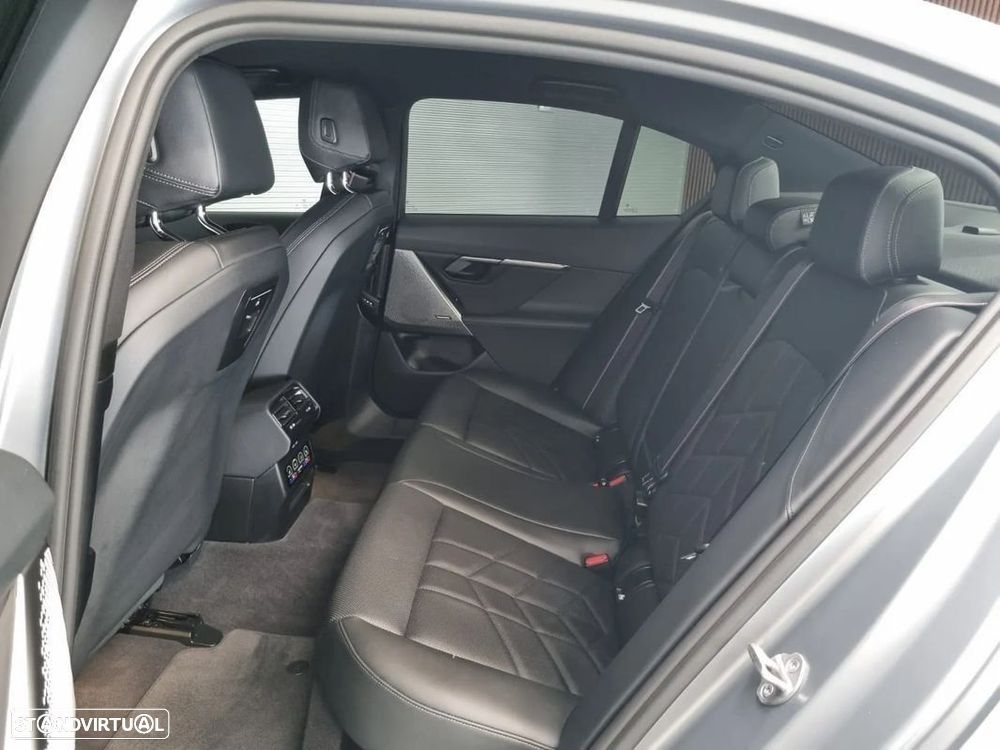 BMW i5 eDrive40 Pack Desportivo M Pro - 10
