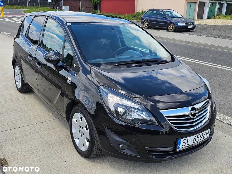 Opel Meriva 1.4 T Cosmo S&S - 8