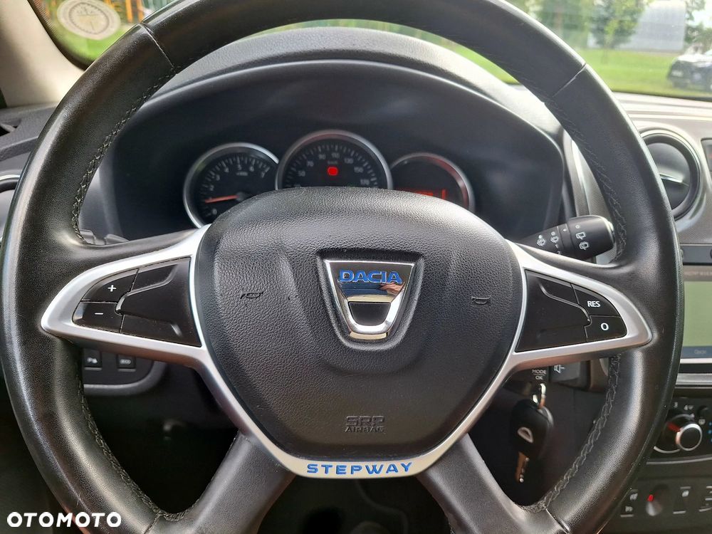 Dacia Sandero Stepway TCe 90 Prestige - 37