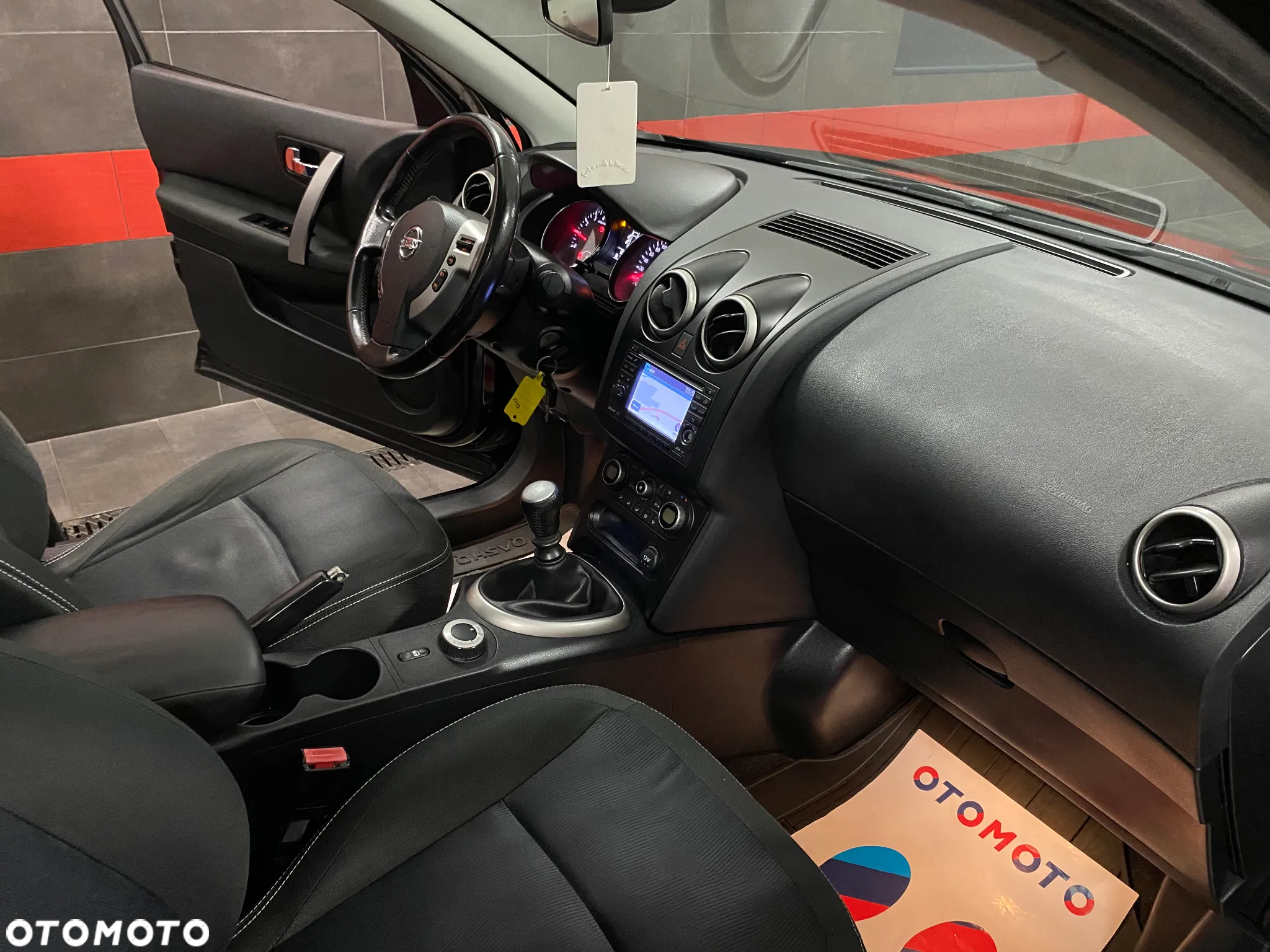 Nissan Qashqai 2.0 4 x 4 tekna - 13
