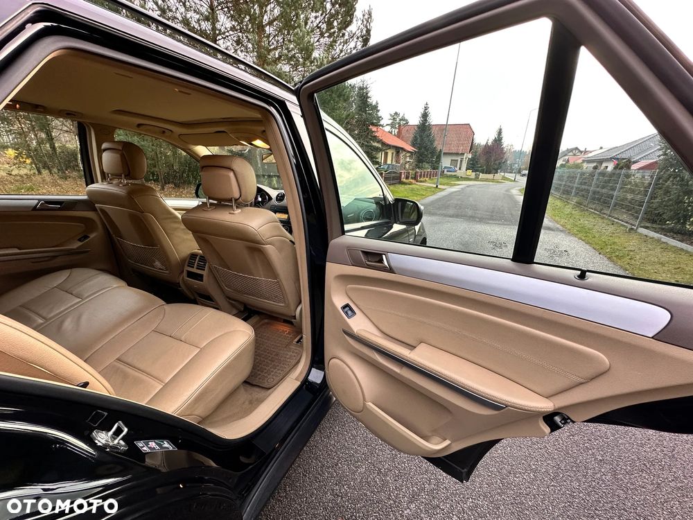 Mercedes-Benz ML 300 CDI 4Matic 7G-TRONIC DPF BlueEFFICIENCY - 24