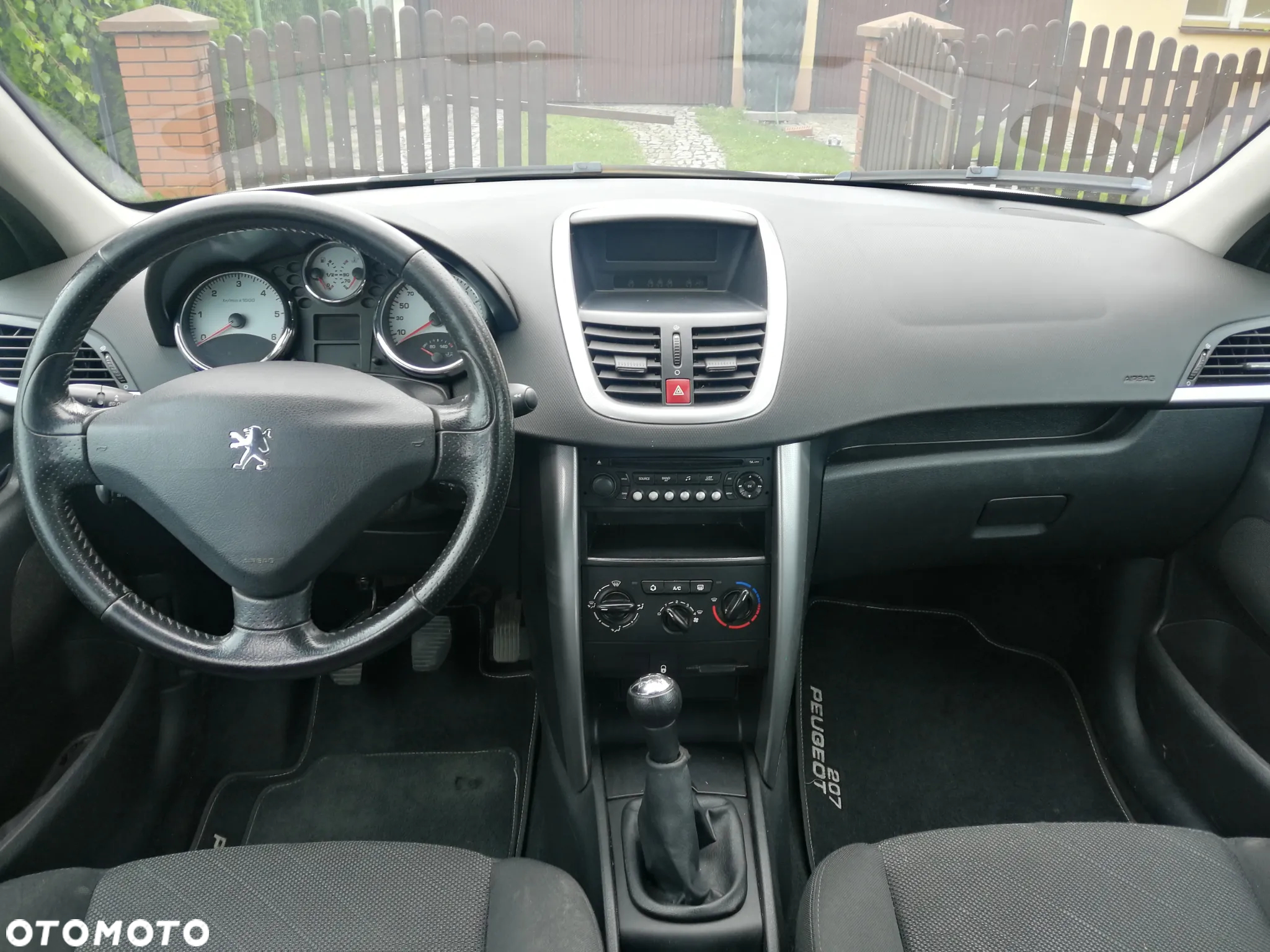 Peugeot 207 - 7