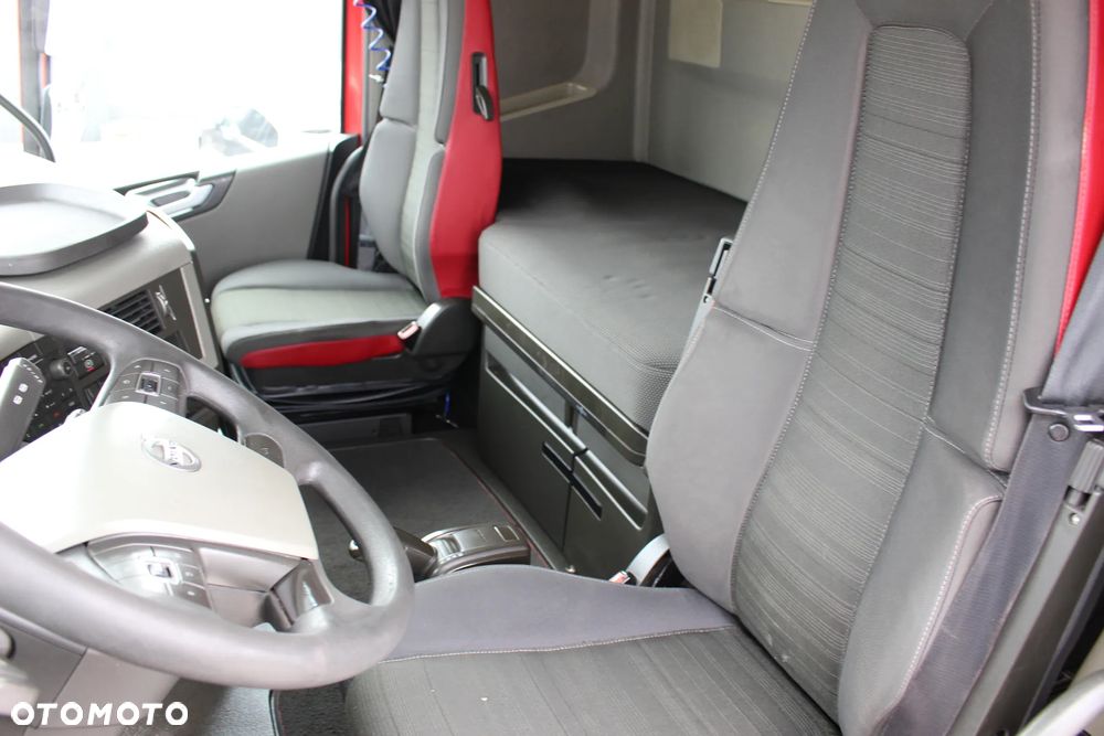 Volvo FH4 500 *E5*EEV / HYDRAULIKA / PEŁNY SPOILER/ *SERWIS FR*/ SUPER STAN / - 30