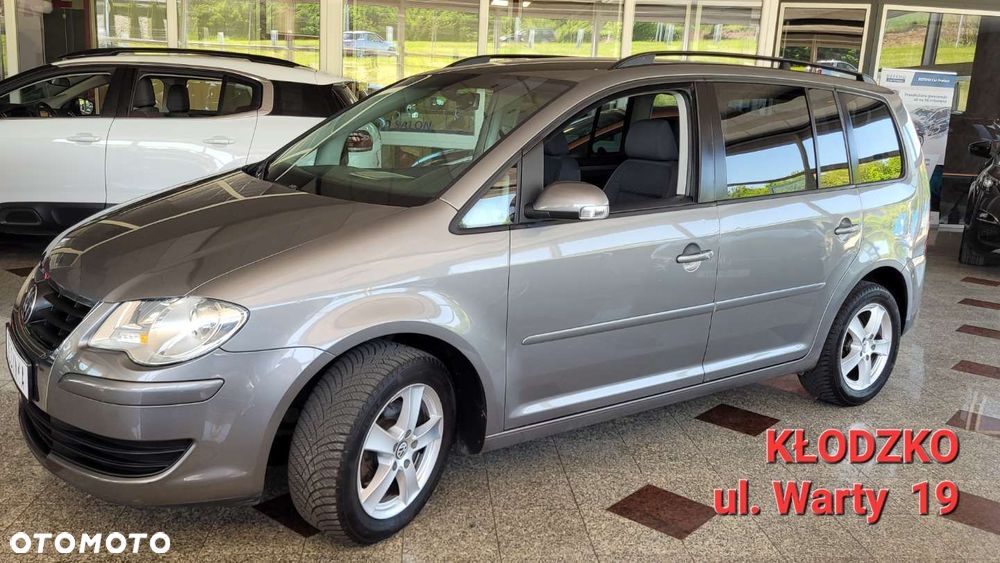 Volkswagen Touran - 6