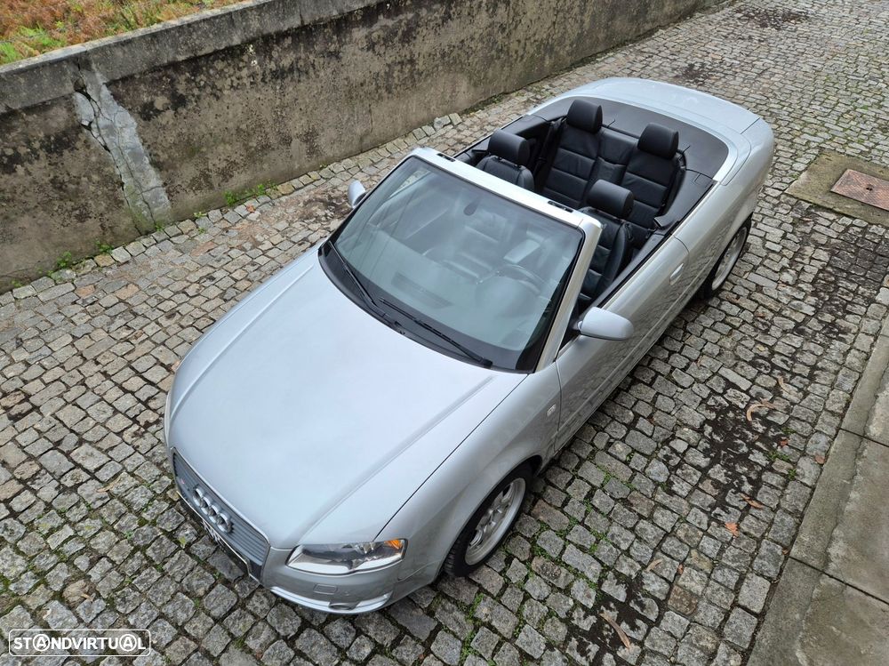 Audi A4 Cabrio 2.0 TDi S-line - 6