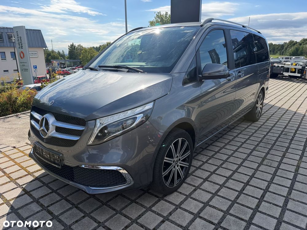 Mercedes-Benz Klasa V - 2