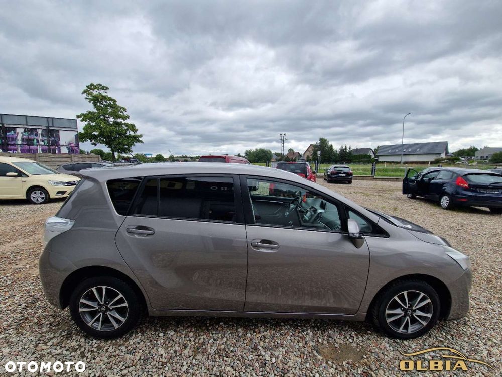 Toyota Verso - 13