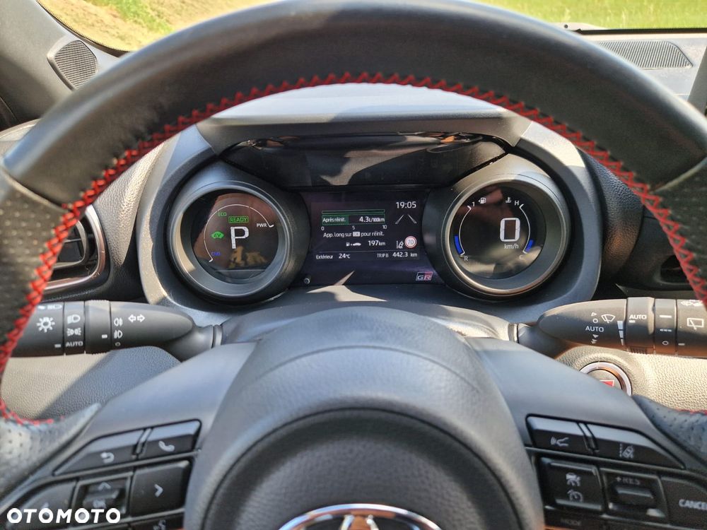 Toyota Yaris - 20