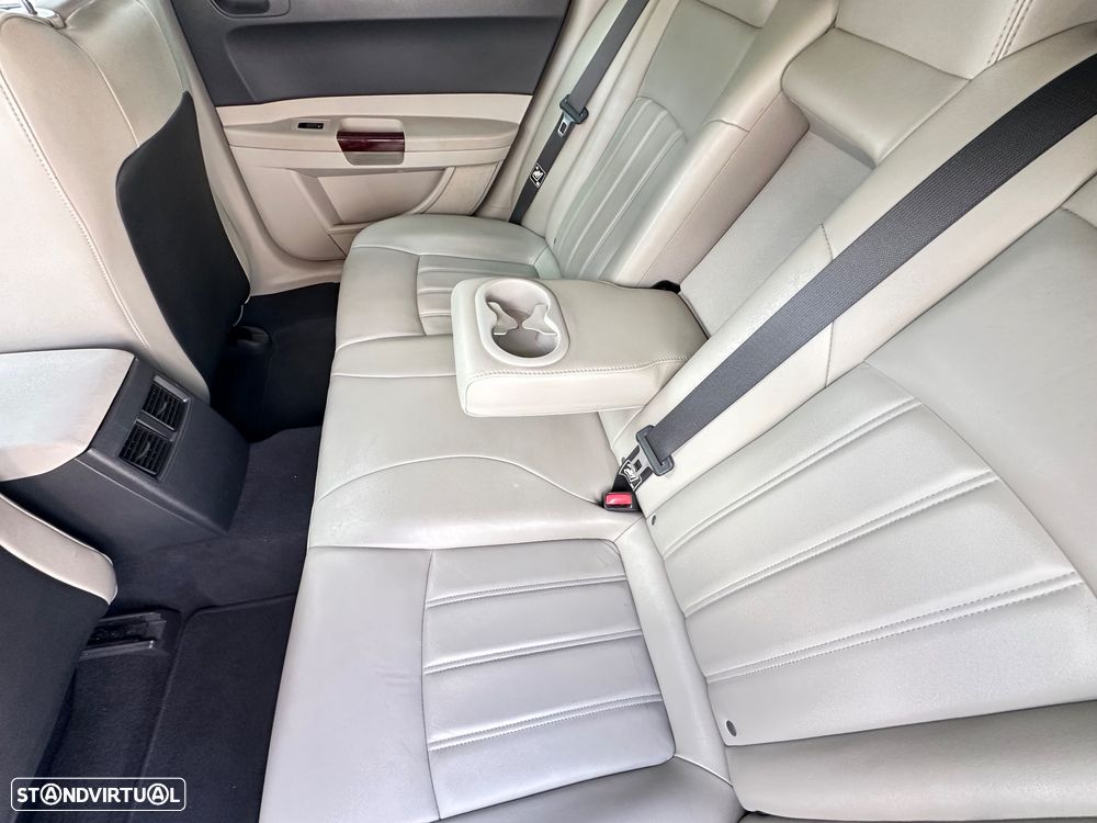 Chrysler 300 C 3.0 CRD - 15