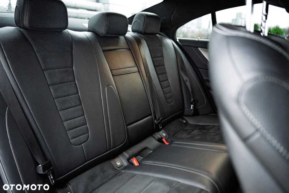 Mercedes-Benz CLS 400 d 4Matic 9G-TRONIC AMG Line - 22
